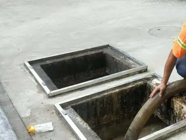 和顺化粪池清理